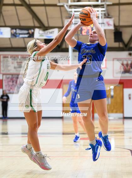 Thumbnail 2 in Greene County Tech vs. Dierks (Cavenaugh Classic) photogallery.