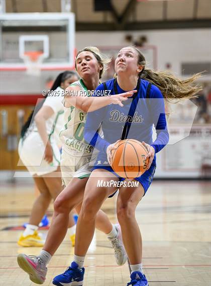 Thumbnail 3 in Greene County Tech vs. Dierks (Cavenaugh Classic) photogallery.