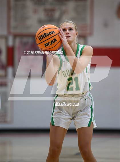 Thumbnail 3 in Greene County Tech vs. Dierks (Cavenaugh Classic) photogallery.