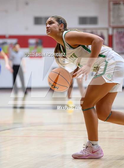 Thumbnail 3 in Greene County Tech vs. Dierks (Cavenaugh Classic) photogallery.
