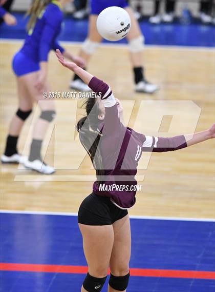 Thumbnail 2 in Evergreen vs. Cheyenne Mountain (CHSAA 4A Playoff) photogallery.