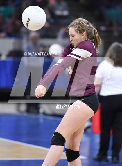 Thumbnail 2 in Evergreen vs. Cheyenne Mountain (CHSAA 4A Playoff) photogallery.
