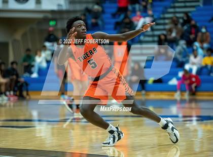 Thumbnail 3 in Benton Harbor vs. Edison Academy photogallery.