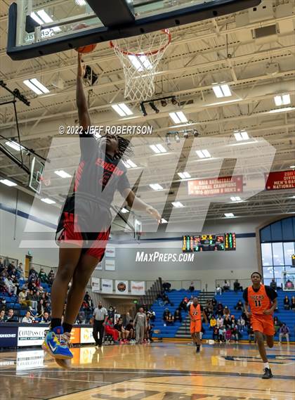 Thumbnail 3 in Benton Harbor vs. Edison Academy photogallery.