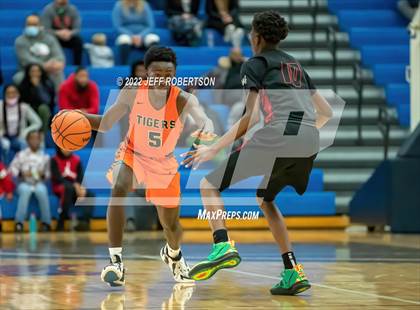 Thumbnail 2 in Benton Harbor vs. Edison Academy photogallery.