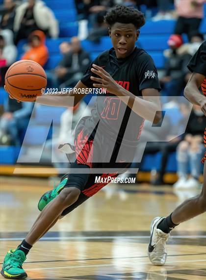 Thumbnail 3 in Benton Harbor vs. Edison Academy photogallery.