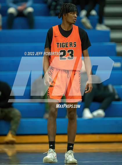 Thumbnail 2 in Benton Harbor vs. Edison Academy photogallery.