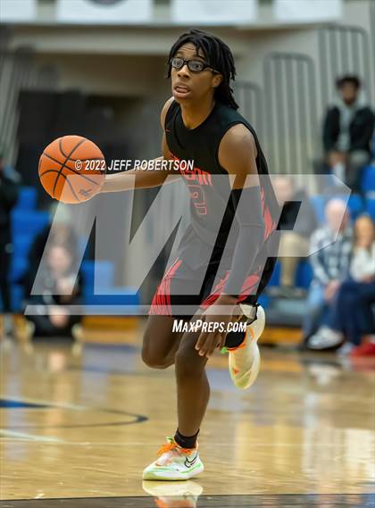 Thumbnail 2 in Benton Harbor vs. Edison Academy photogallery.