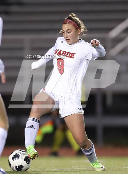 Thumbnail 1 in Warde vs. Staples (CIAC Class LL Semifinal round) photogallery.
