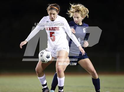 Thumbnail 2 in Warde vs. Staples (CIAC Class LL Semifinal round) photogallery.