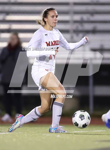 Thumbnail 3 in Warde vs. Staples (CIAC Class LL Semifinal round) photogallery.