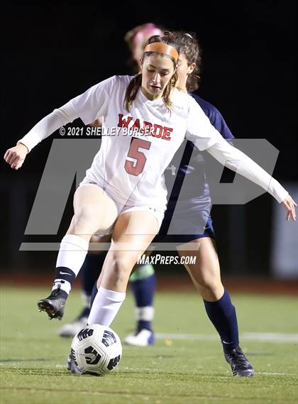 Thumbnail 2 in Warde vs. Staples (CIAC Class LL Semifinal round) photogallery.