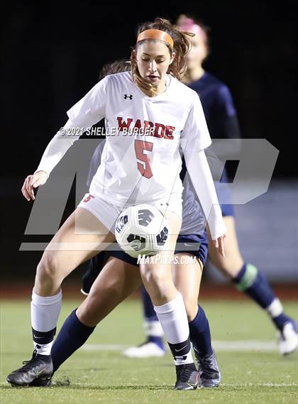 Thumbnail 3 in Warde vs. Staples (CIAC Class LL Semifinal round) photogallery.