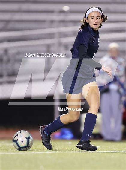 Thumbnail 3 in Warde vs. Staples (CIAC Class LL Semifinal round) photogallery.