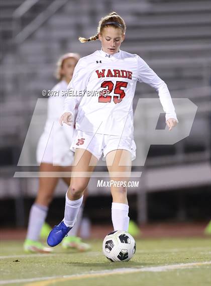 Thumbnail 2 in Warde vs. Staples (CIAC Class LL Semifinal round) photogallery.