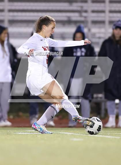 Thumbnail 1 in Warde vs. Staples (CIAC Class LL Semifinal round) photogallery.