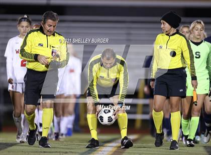 Thumbnail 3 in Warde vs. Staples (CIAC Class LL Semifinal round) photogallery.