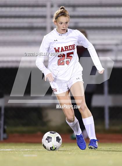 Thumbnail 3 in Warde vs. Staples (CIAC Class LL Semifinal round) photogallery.