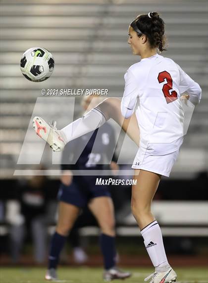 Thumbnail 3 in Warde vs. Staples (CIAC Class LL Semifinal round) photogallery.