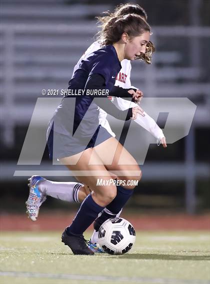 Thumbnail 3 in Warde vs. Staples (CIAC Class LL Semifinal round) photogallery.