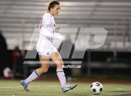 Thumbnail 3 in Warde vs. Staples (CIAC Class LL Semifinal round) photogallery.