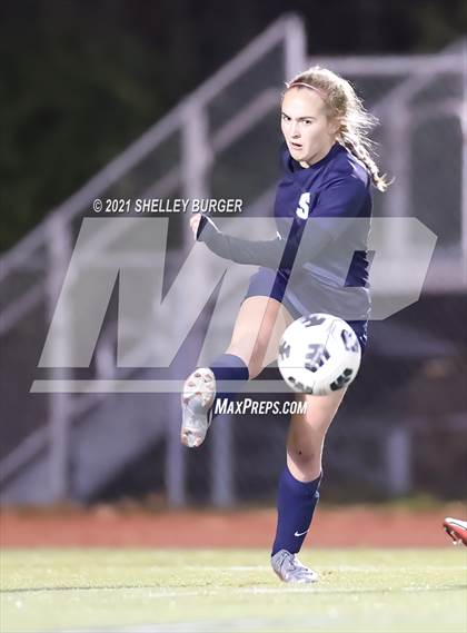 Thumbnail 2 in Warde vs. Staples (CIAC Class LL Semifinal round) photogallery.