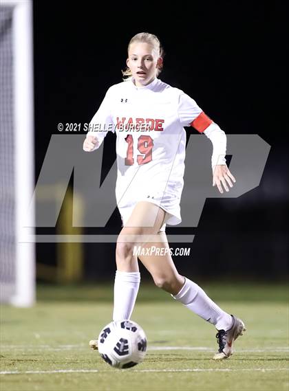 Thumbnail 1 in Warde vs. Staples (CIAC Class LL Semifinal round) photogallery.