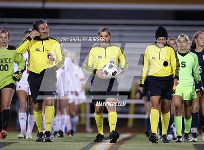 Thumbnail 2 in Warde vs. Staples (CIAC Class LL Semifinal round) photogallery.