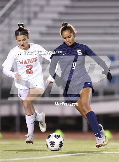 Thumbnail 2 in Warde vs. Staples (CIAC Class LL Semifinal round) photogallery.