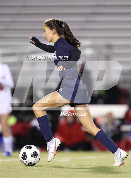 Thumbnail 1 in Warde vs. Staples (CIAC Class LL Semifinal round) photogallery.
