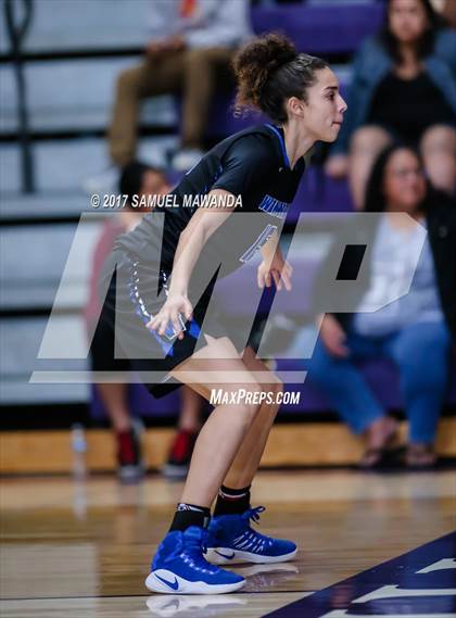 Thumbnail 3 in Windward vs Ribet Academy photogallery.