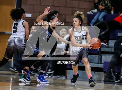Thumbnail 2 in Windward vs Ribet Academy photogallery.