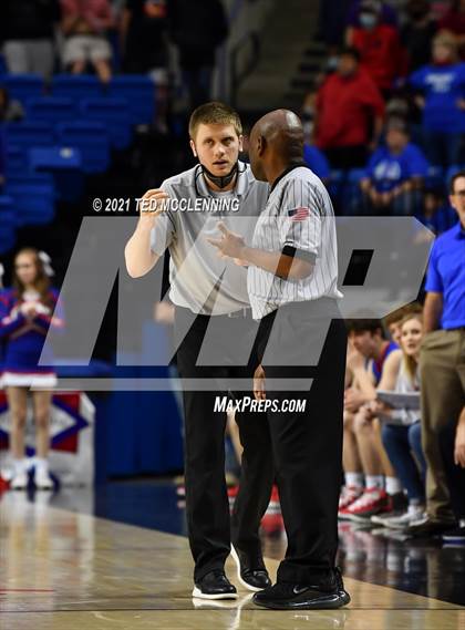Thumbnail 2 in Lee vs. Caddo Hills (AAA 2A Final) photogallery.