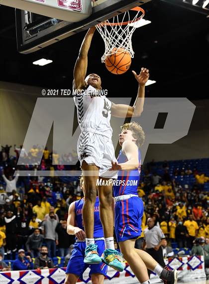 Thumbnail 1 in Lee vs. Caddo Hills (AAA 2A Final) photogallery.