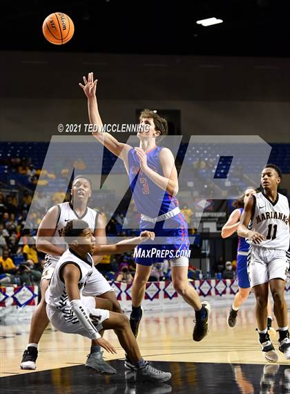 Thumbnail 3 in Lee vs. Caddo Hills (AAA 2A Final) photogallery.