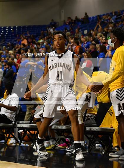 Thumbnail 2 in Lee vs. Caddo Hills (AAA 2A Final) photogallery.