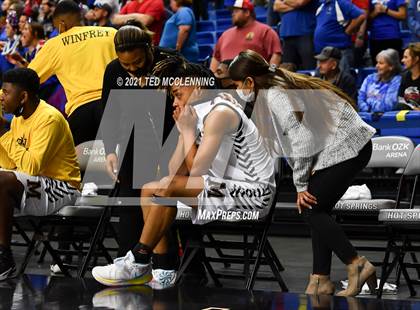Thumbnail 3 in Lee vs. Caddo Hills (AAA 2A Final) photogallery.