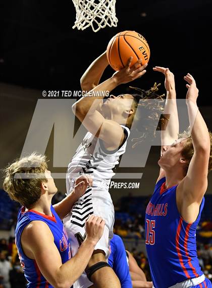 Thumbnail 2 in Lee vs. Caddo Hills (AAA 2A Final) photogallery.