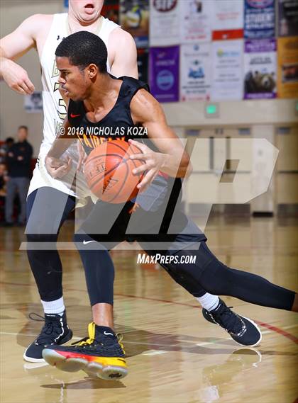 Thumbnail 1 in Bishop Montgomery vs. Fairfax (Ryse Williams Pac Shores Tournament) photogallery.