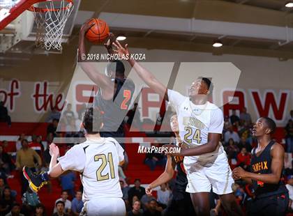 Thumbnail 2 in Bishop Montgomery vs. Fairfax (Ryse Williams Pac Shores Tournament) photogallery.