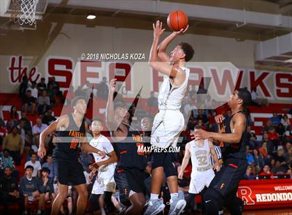 Thumbnail 1 in Bishop Montgomery vs. Fairfax (Ryse Williams Pac Shores Tournament) photogallery.