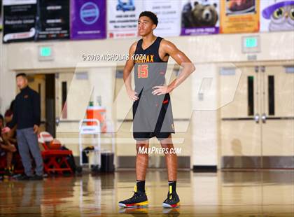 Thumbnail 3 in Bishop Montgomery vs. Fairfax (Ryse Williams Pac Shores Tournament) photogallery.
