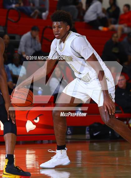 Thumbnail 3 in Bishop Montgomery vs. Fairfax (Ryse Williams Pac Shores Tournament) photogallery.