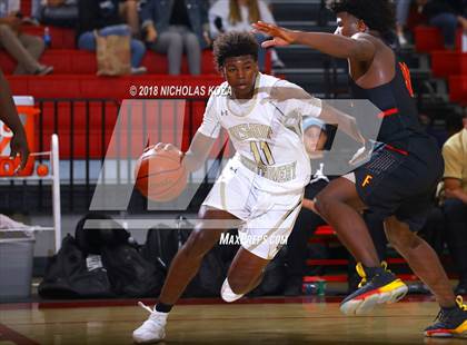 Thumbnail 3 in Bishop Montgomery vs. Fairfax (Ryse Williams Pac Shores Tournament) photogallery.