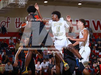 Thumbnail 2 in Bishop Montgomery vs. Fairfax (Ryse Williams Pac Shores Tournament) photogallery.