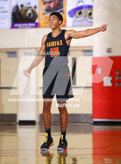 Thumbnail 2 in Bishop Montgomery vs. Fairfax (Ryse Williams Pac Shores Tournament) photogallery.
