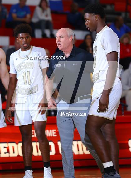 Thumbnail 1 in Bishop Montgomery vs. Fairfax (Ryse Williams Pac Shores Tournament) photogallery.