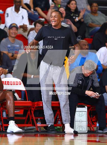 Thumbnail 2 in Bishop Montgomery vs. Fairfax (Ryse Williams Pac Shores Tournament) photogallery.