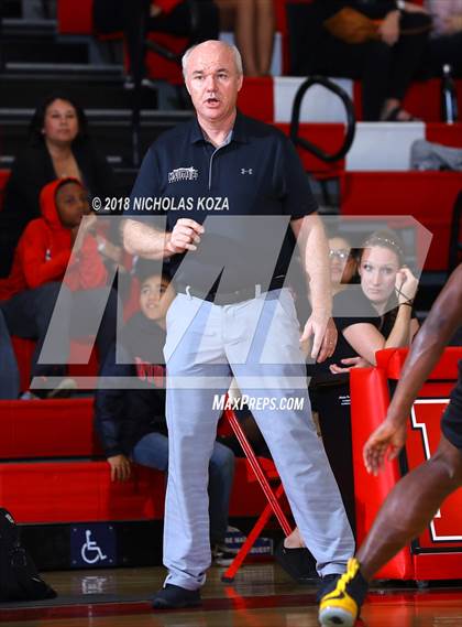 Thumbnail 1 in Bishop Montgomery vs. Fairfax (Ryse Williams Pac Shores Tournament) photogallery.