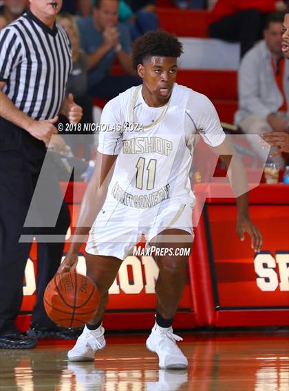 Thumbnail 2 in Bishop Montgomery vs. Fairfax (Ryse Williams Pac Shores Tournament) photogallery.